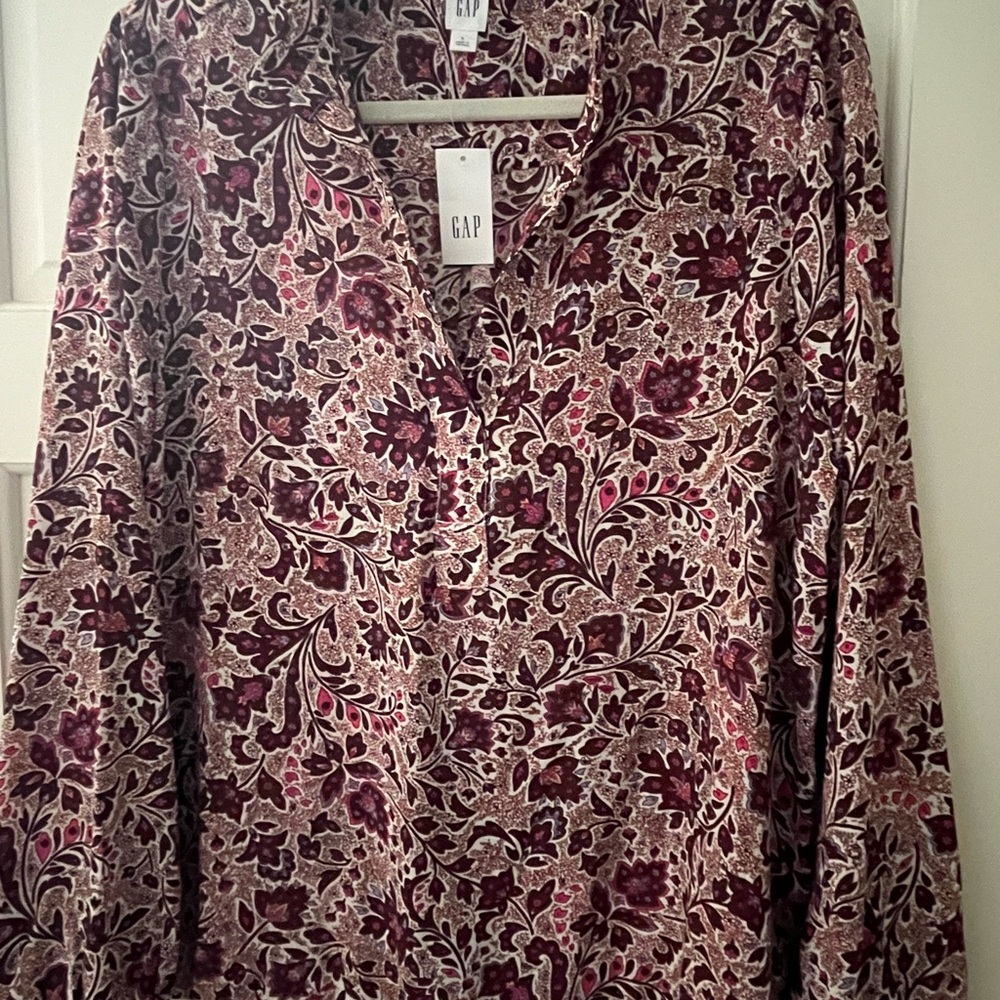 GAP Women's Burgundy and Cream Floral Blouse